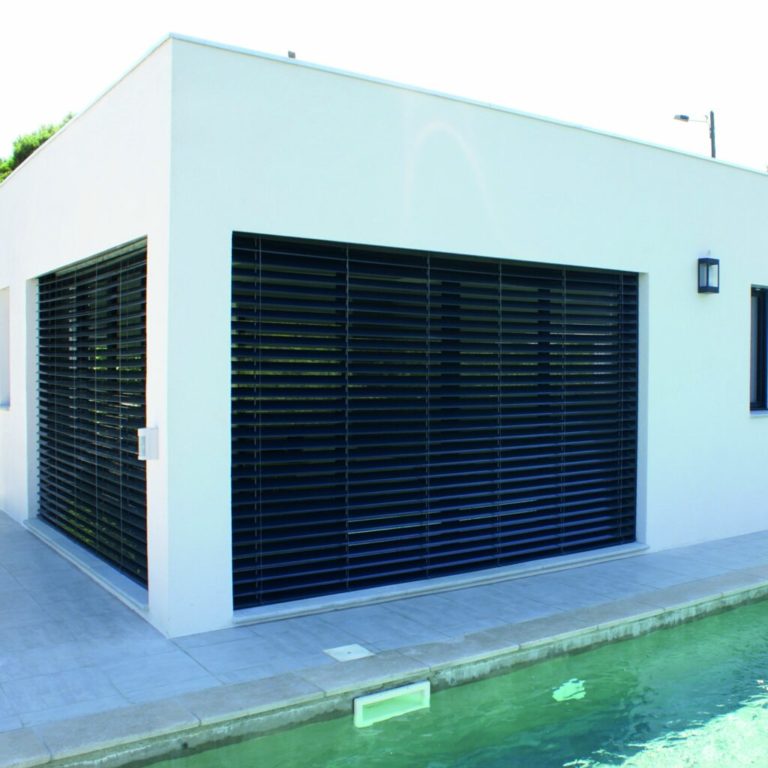 Illustration Brise soleil a Pont LAbbe - Volets - Quimper Concarneau