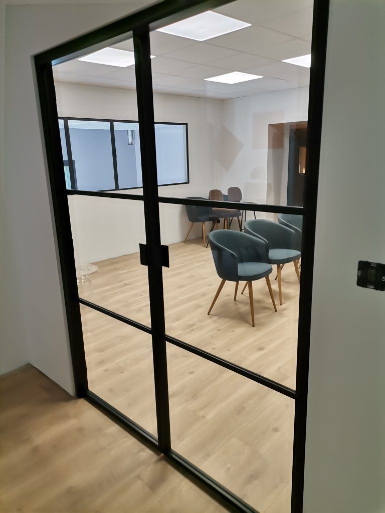 Illustration porte interieure a Quimper 1 - Réalisations - Quimper Concarneau