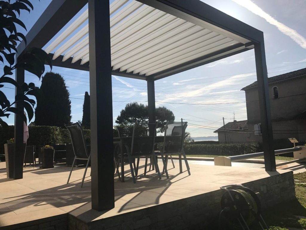 Pergolas autoportees - Pergolas / Store Bannes - Quimper Concarneau