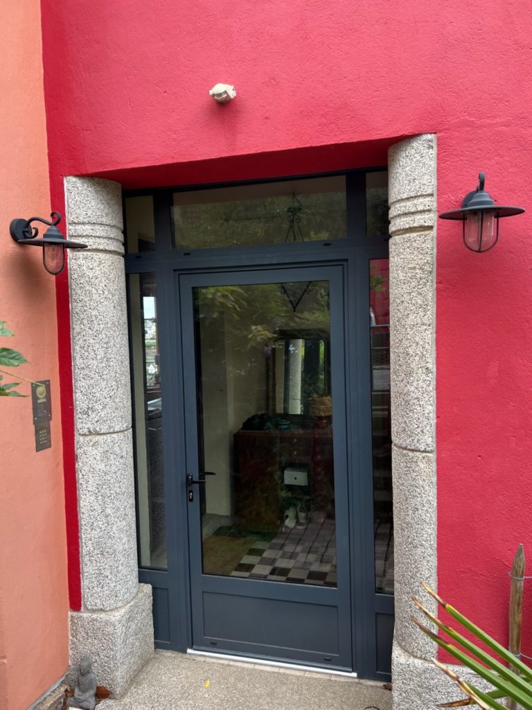 Porte dentree a Quimper - Réalisations - Quimper Concarneau