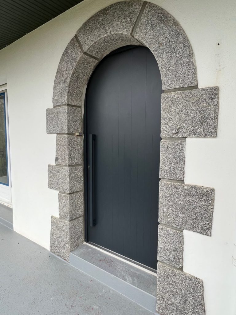 Porte dentree aluminium Belm a Douarnenez - Réalisations - Quimper Concarneau