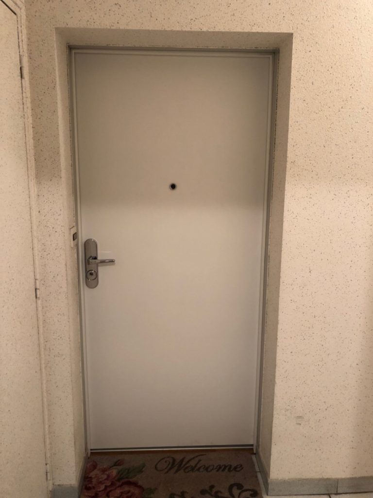 Porte paliere blindee DECAYEUX a Concarneau - Réalisations - Quimper Concarneau