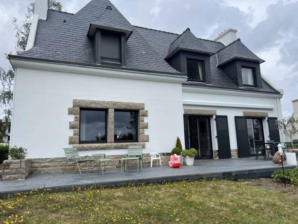 Realisation menuiserie aluminium et volet battant a Quimper 1 - Réalisations - Quimper Concarneau