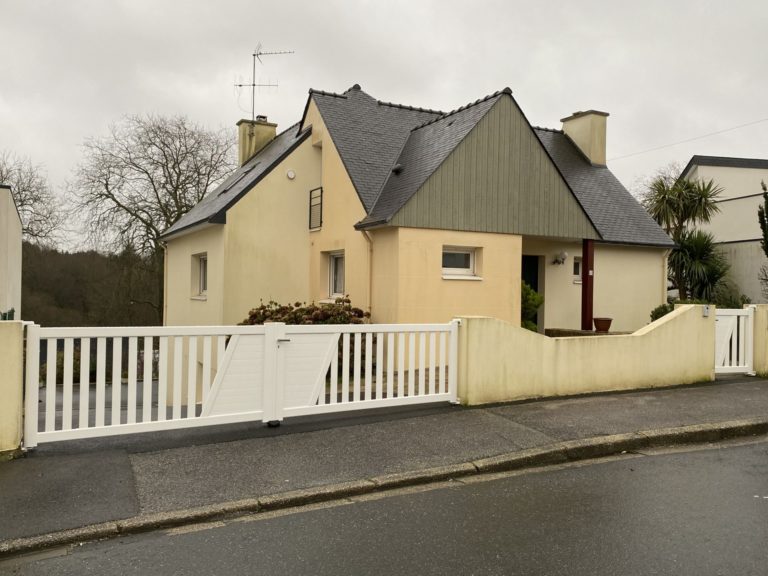 Portail et portillon aluminium a Quimper - Portes de garage / Portails - Quimper Concarneau