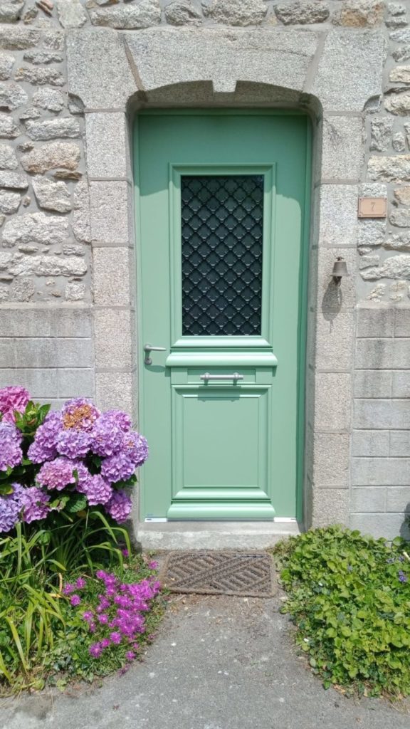 Porte entreee MAHEC - Réalisations - Quimper Concarneau